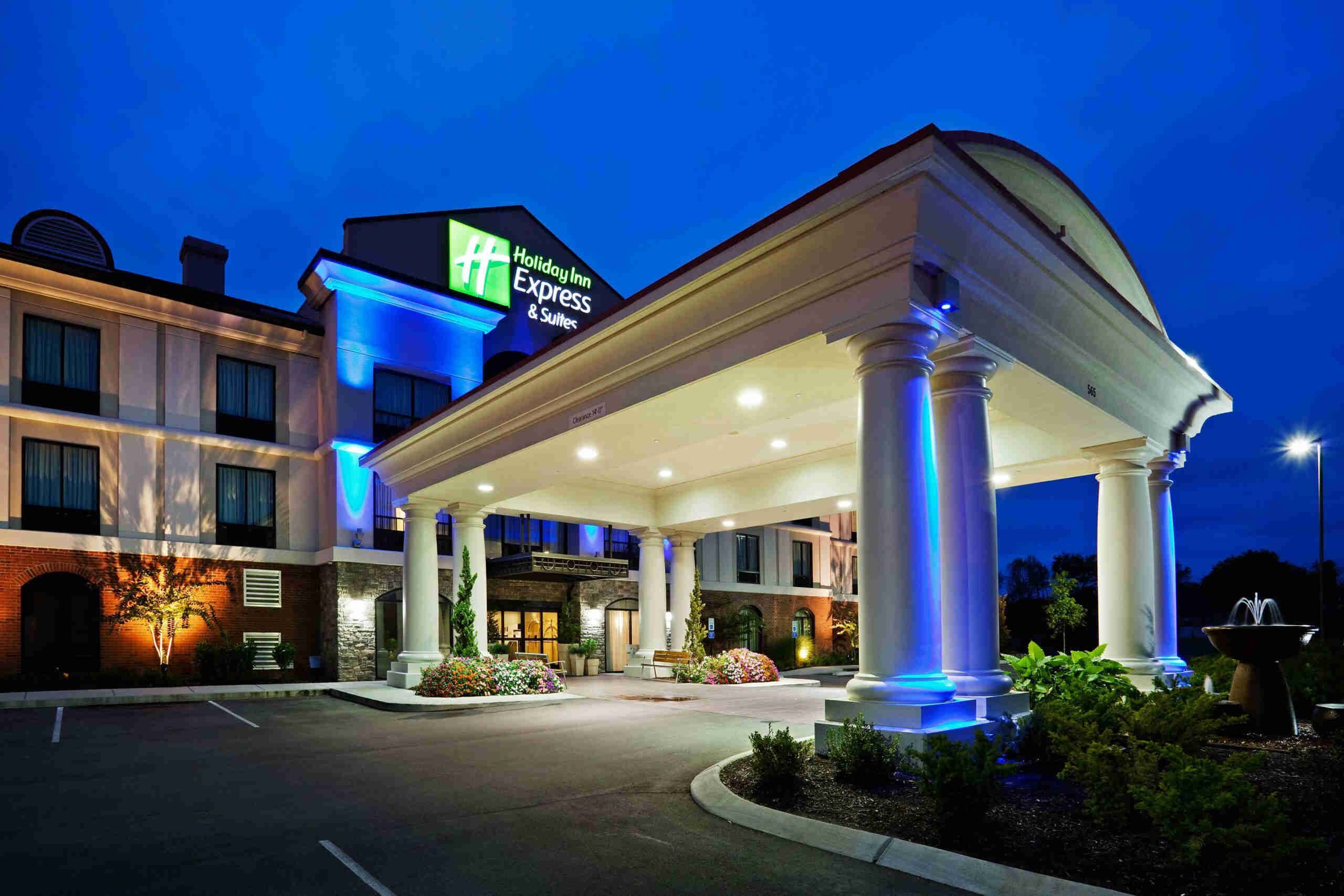 Holiday Inn Express and Suites in Mt Juliet, TN