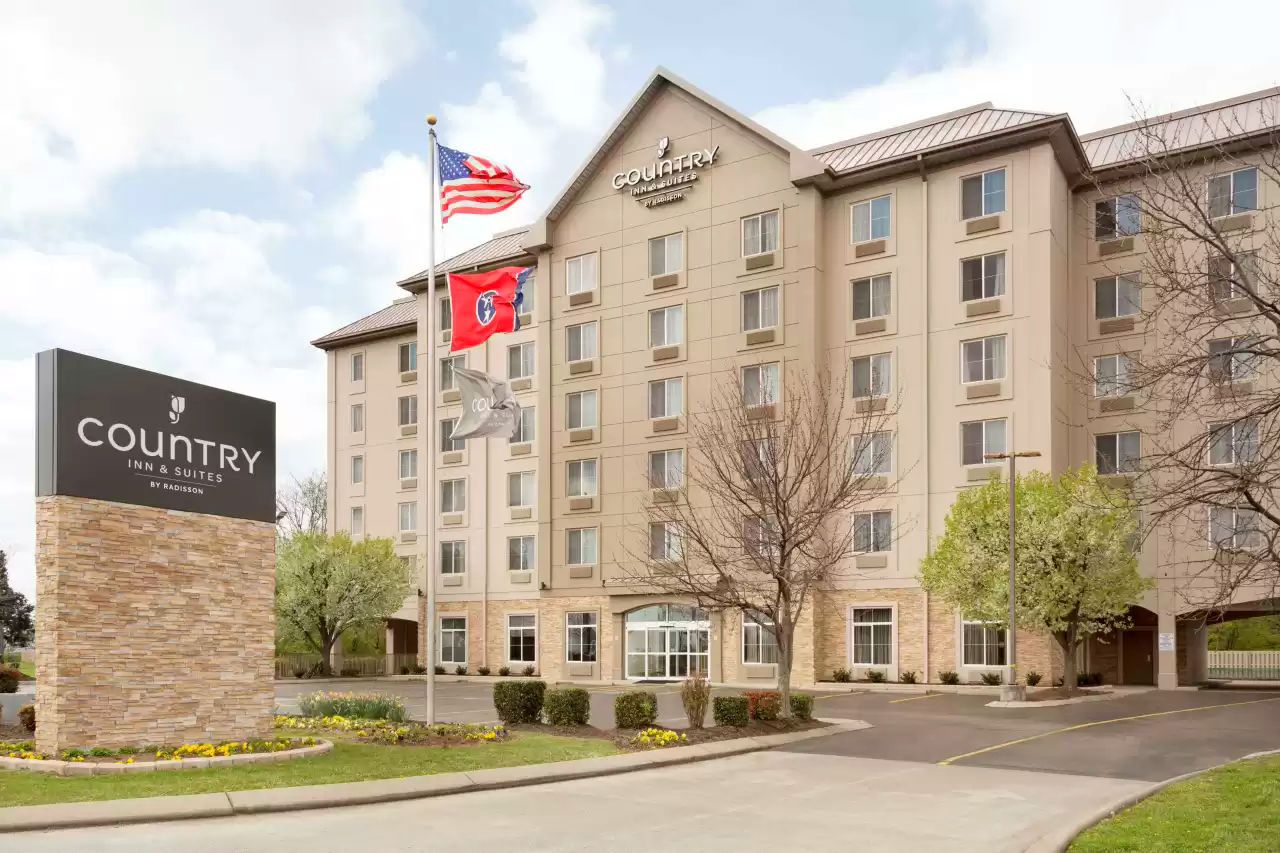 COUNTRY INN & SUITES AT NASHVILLE AIRPORT